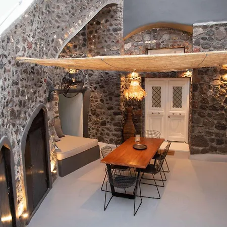 Aleria Luxury Cave Santorini Hébergement de vacances Éxo Goniá