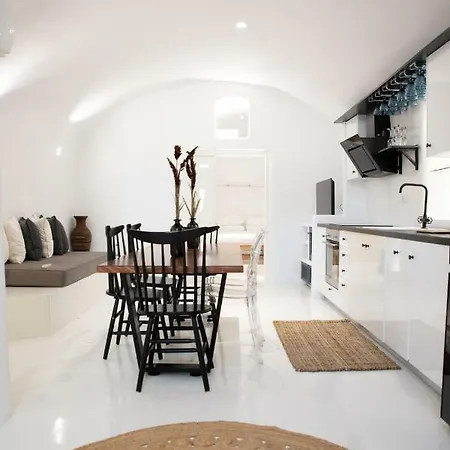 Aleria Luxury Cave Santorini 度假居 Éxo Goniá