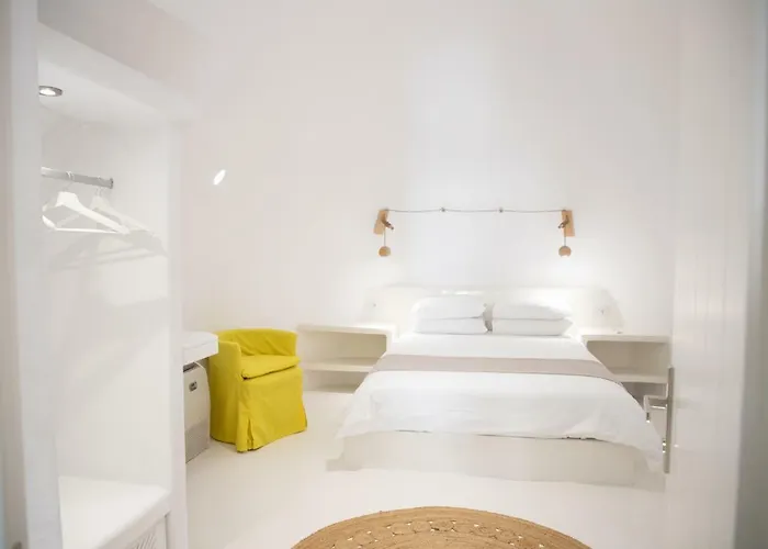 Aleria Luxury Cave Santorini 度假居 *