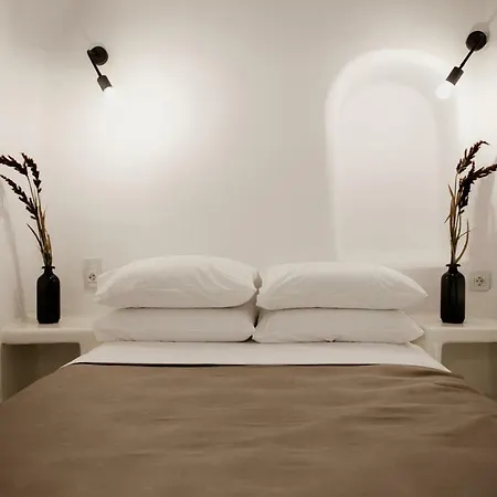 Holiday home Aleria Luxury Cave Santorini Exo Gonia