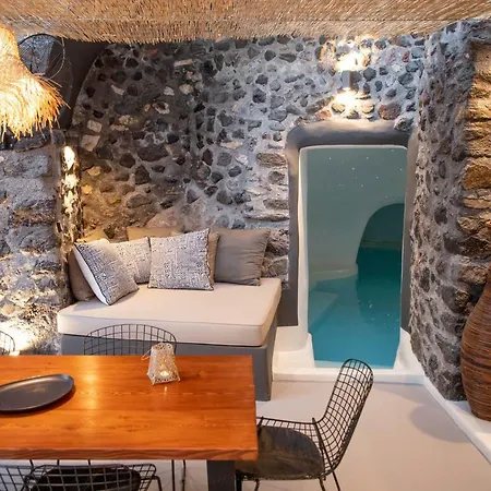 Aleria Luxury Cave Santorini