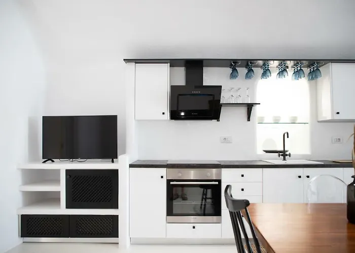 Semesterbostad Aleria Luxury Cave Santorini Éxo Goniá