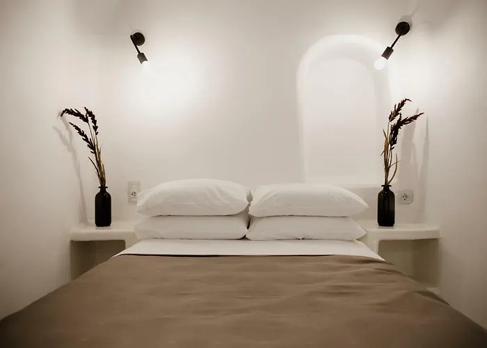 Semesterbostad Aleria Luxury Cave Santorini Éxo Goniá