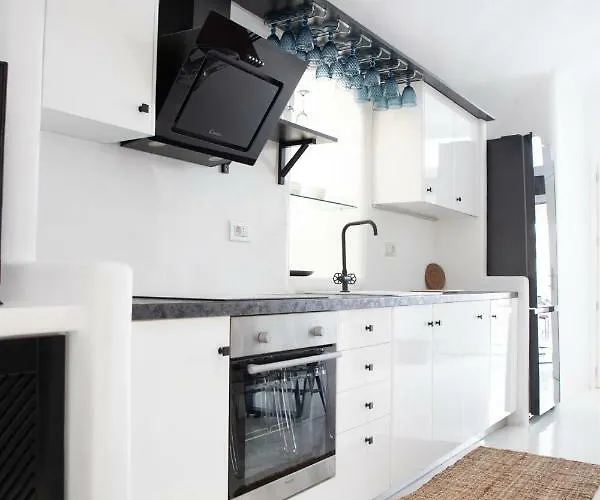 Aleria Luxury Cave Santorini Éxo Goniá